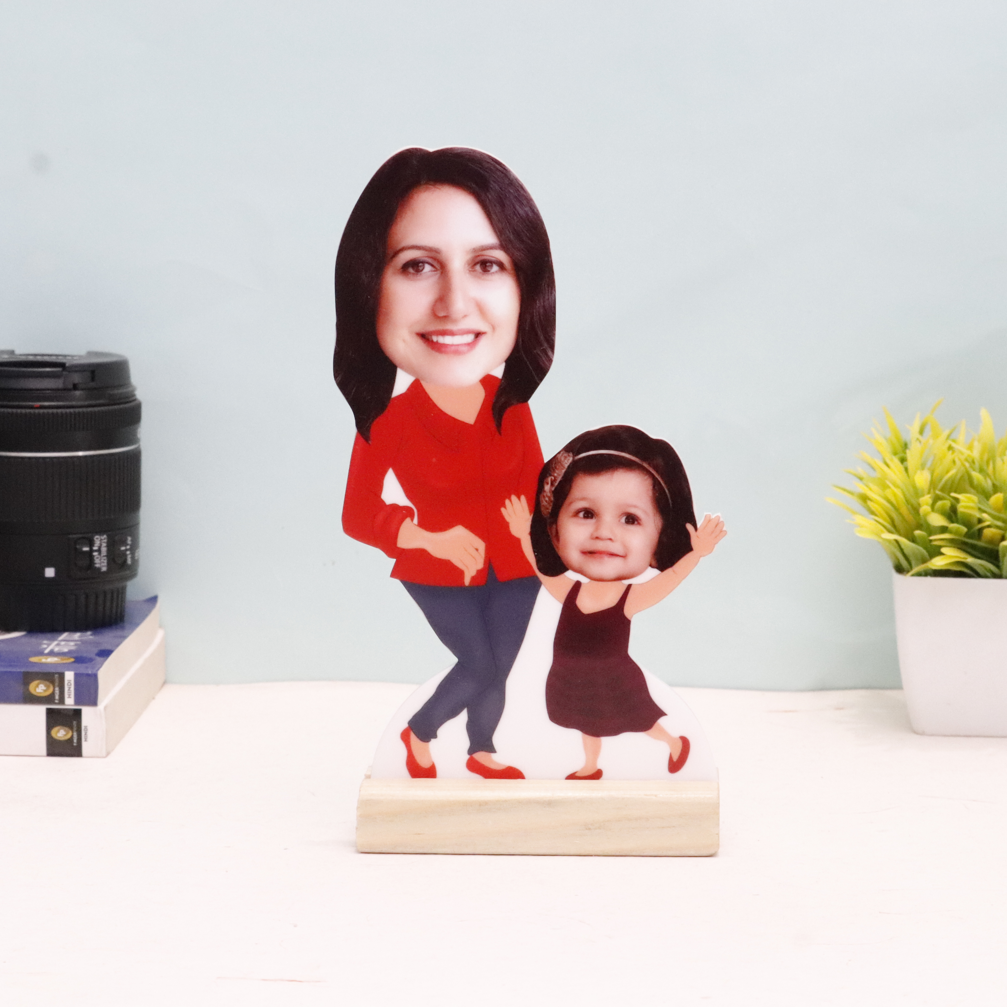 Mom Of Girl Personalized Caricature Stand